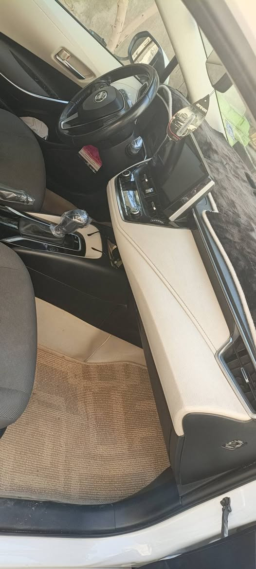 للبيع كورلا موديل 2022 خليجي ساز بانزين فقط ماشيه 75 كفاله عامه مكينه 1800 فول بدون فتحه السعر 162 الاتصال *********** البصرة, العراق
