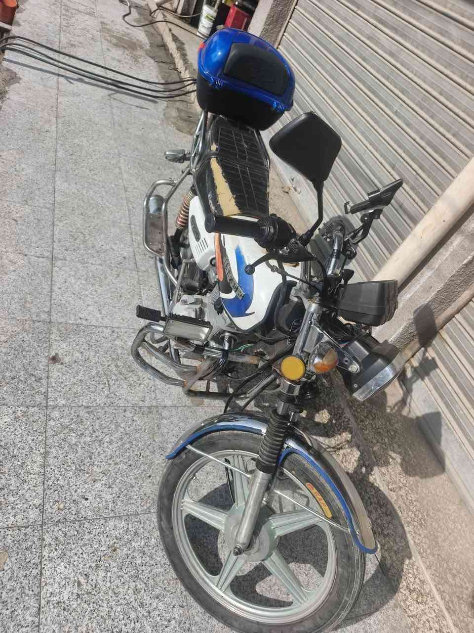 جني عدل • ٢٠١٧ • اوراق كاملة