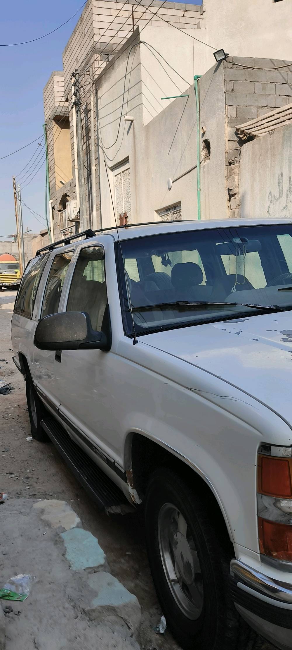 بهبهان موديل 1995 

مكينة 305 

گير 700 

سيارة بلادية مامصبوغة  

دواخلها نظيفة مابيها عيب 

سيارة باسمي تحويل ثاني يوم اذا تريد 
سنوية مامنتهية 

السعر 33 وبيها مجال 

عنواني البصرة الزبير 

رقم الهاتف : ***********