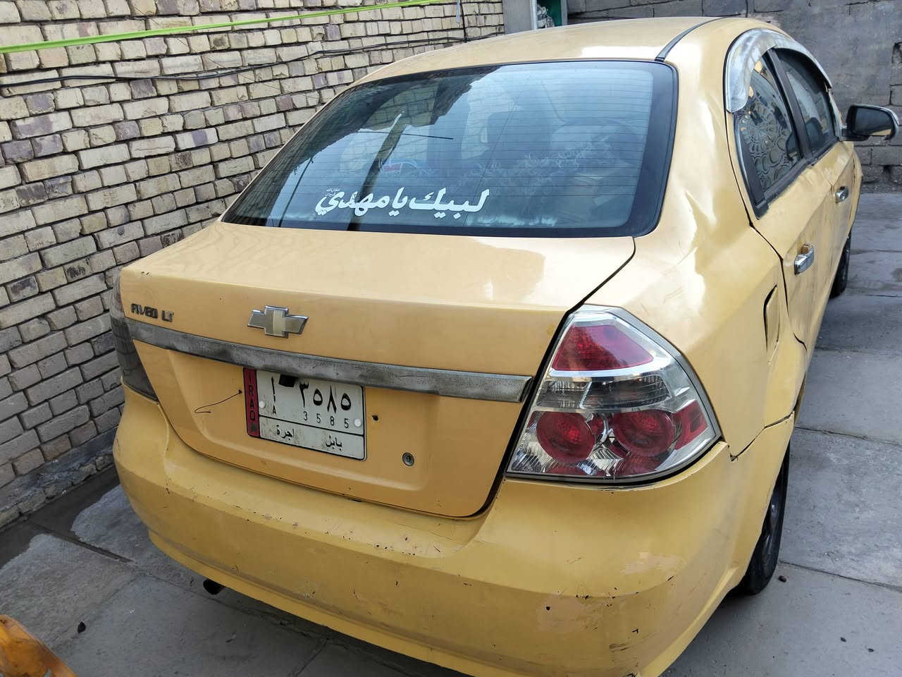 السلام عليكم سياره افيو 2009للبيع مكينه بيه خيط تبخير كير جديد باتري جديد مشروع وطني بسمي مكاني ناصريه مركز السعر31وبيه مجال لتواصل ***********
