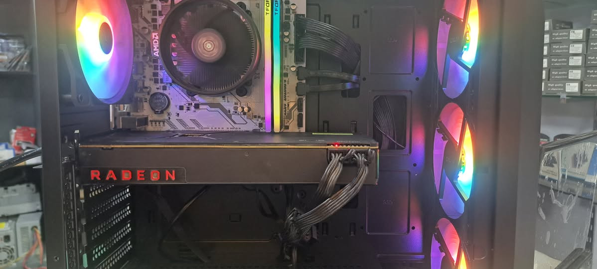 كيس تجميعة العاب 

المعالج ryzen 5 5500

الرام  t force ddr4 16gb 3200mhz

المذربورد  m.b b450 machine

كرت الشاشة rx vega 64 8gb

الكرت اقوى من كرت 2060

الهاردات. ssd 120   had 1 tb

البورسبلاي  cooler master gx 750w

الكيس منصب بي ٣٠ لعبة

سعر الكيس ٦٥٠ الف 

بغداد شارع الصناعة 

لايوجد توصيل رقمي ***********
