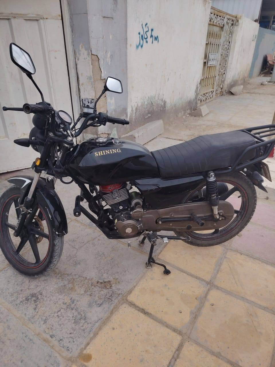 دراجة شاينك موديل 23 طالعه  بل 25 بنصه  دراجه رقمها ديوانيه  نضيفه ما مفتوحه سعره 1400 متواجد فقط علئ الرقم ***********
