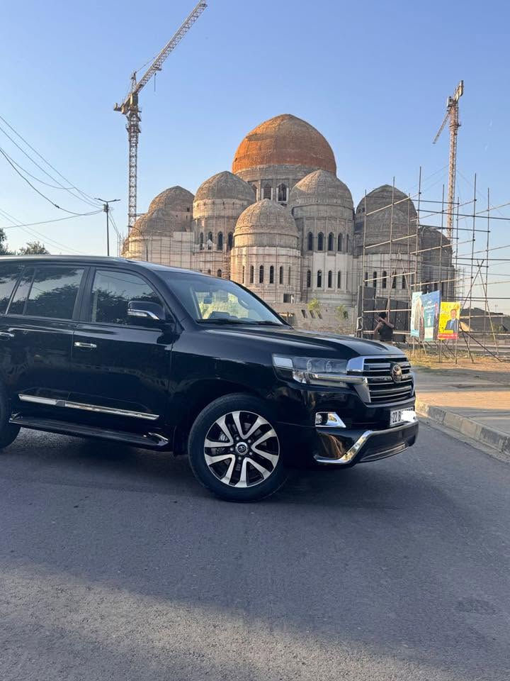 لاندكروز GXR • ٢٠١٨ • مكينة V6