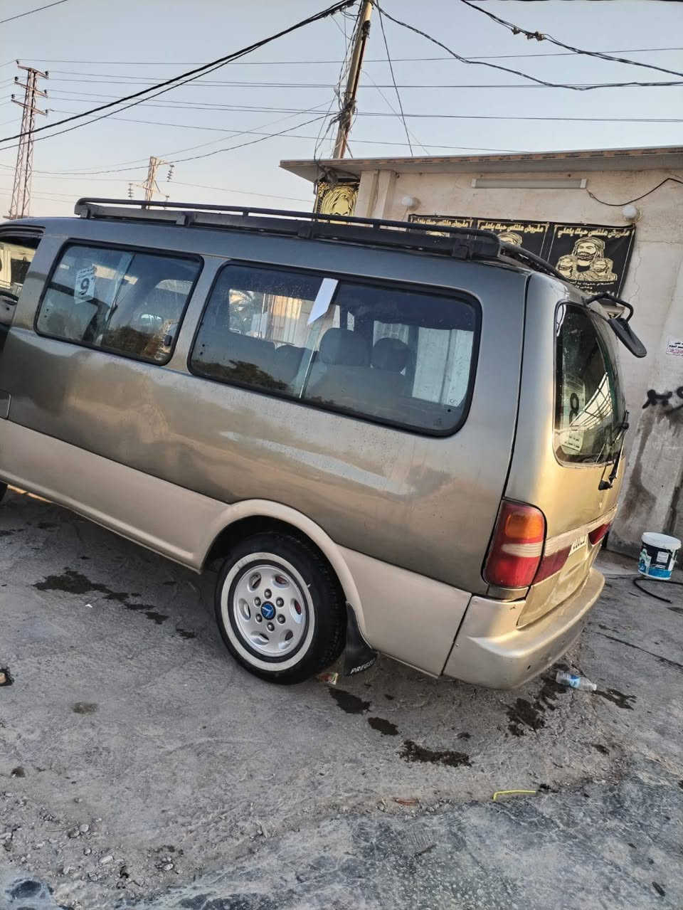 سلام عليكم سياره بريجو للبيع موديل 2000.  بسمي مصفره هيه وغرامات  سياره جاهزه من كلشي  الستفسار  الاتصال على الرقم أو واتساب ***********
