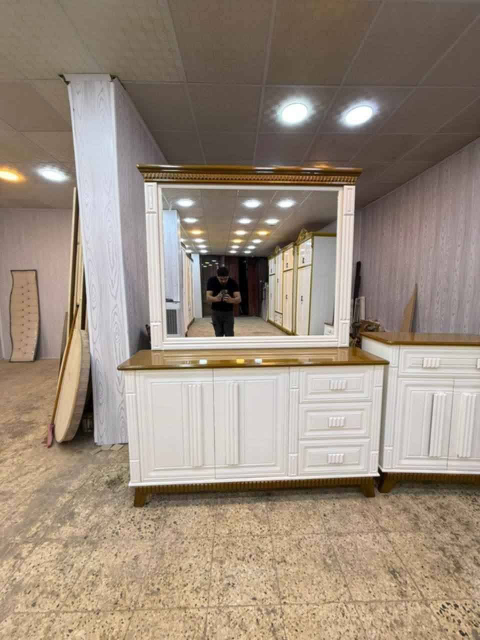غرف نوم شغل درجه اولى شغل عراقي موديل تركي يوجد لدينا احدث الموديلات السعر مليونين وربع شامل الشد والنقل التوصيل خاص او واتساب او الاتصال *********** حلة, بابل

