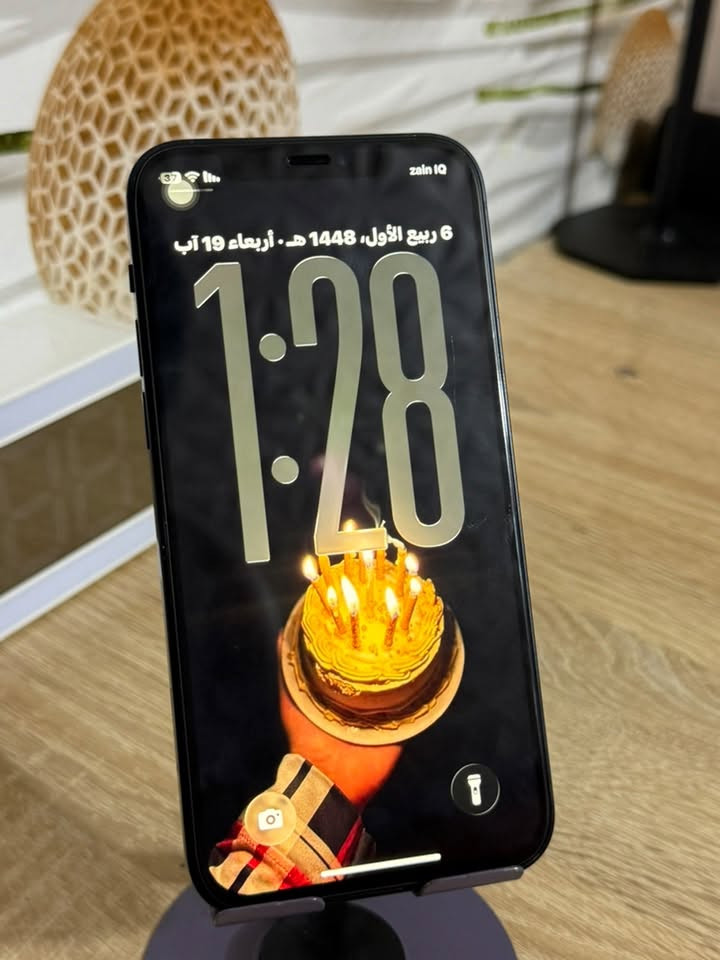 ايفون 12 عادي نضافه 95‎%‎ مساحه التخزين 128 مبدل بطاريه اصليه اصليه وشاشه اصليه مو تجاري سعر خاص لتواصل ***********
مكاني بابل حله مركز
