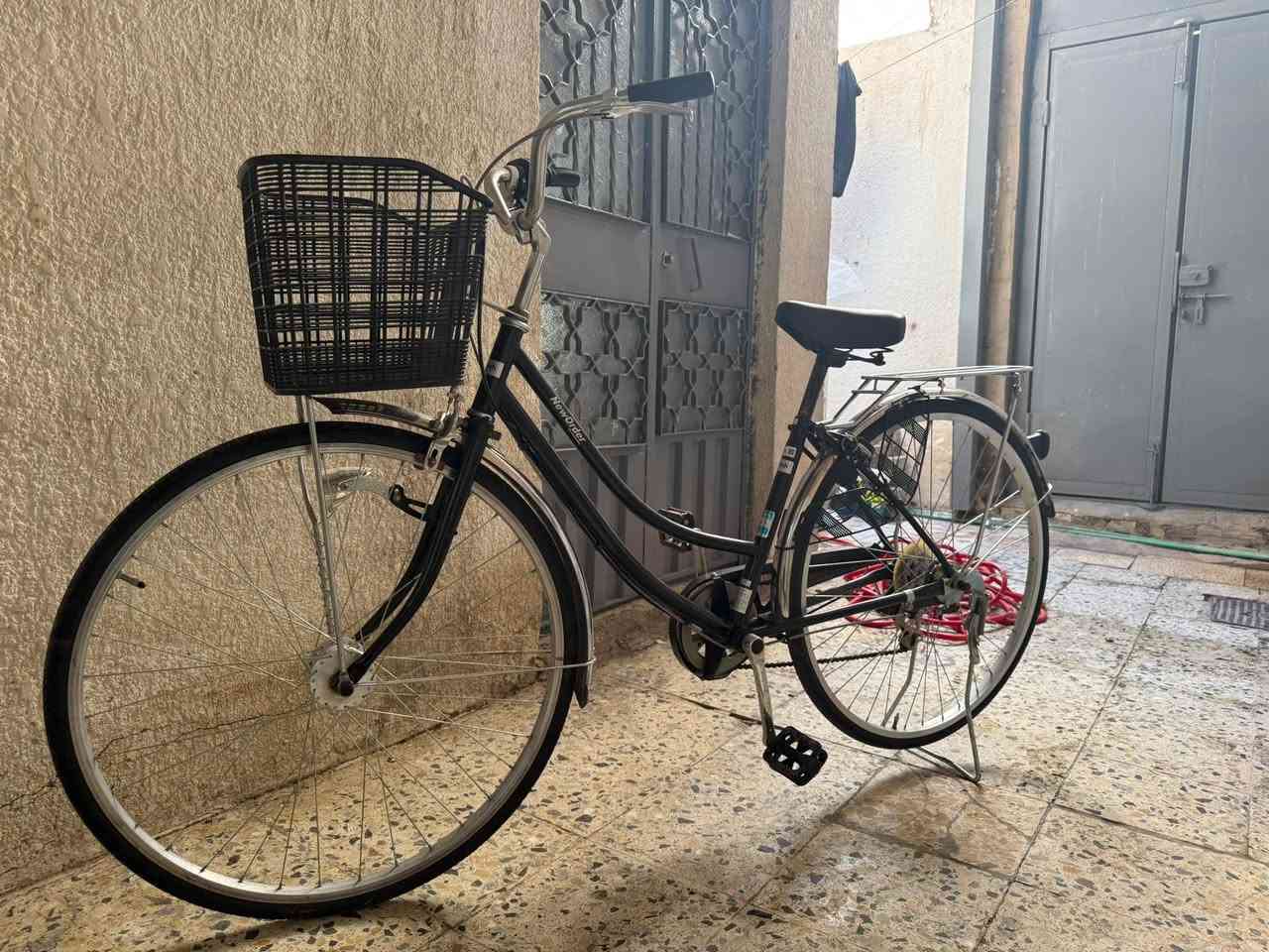 للبيع بايسكل نضيف بوضع الحاويه اي نقص مابي مكاني كوفه سعر130 وبي مجال قليل موجود خاص او واتساب ***********
