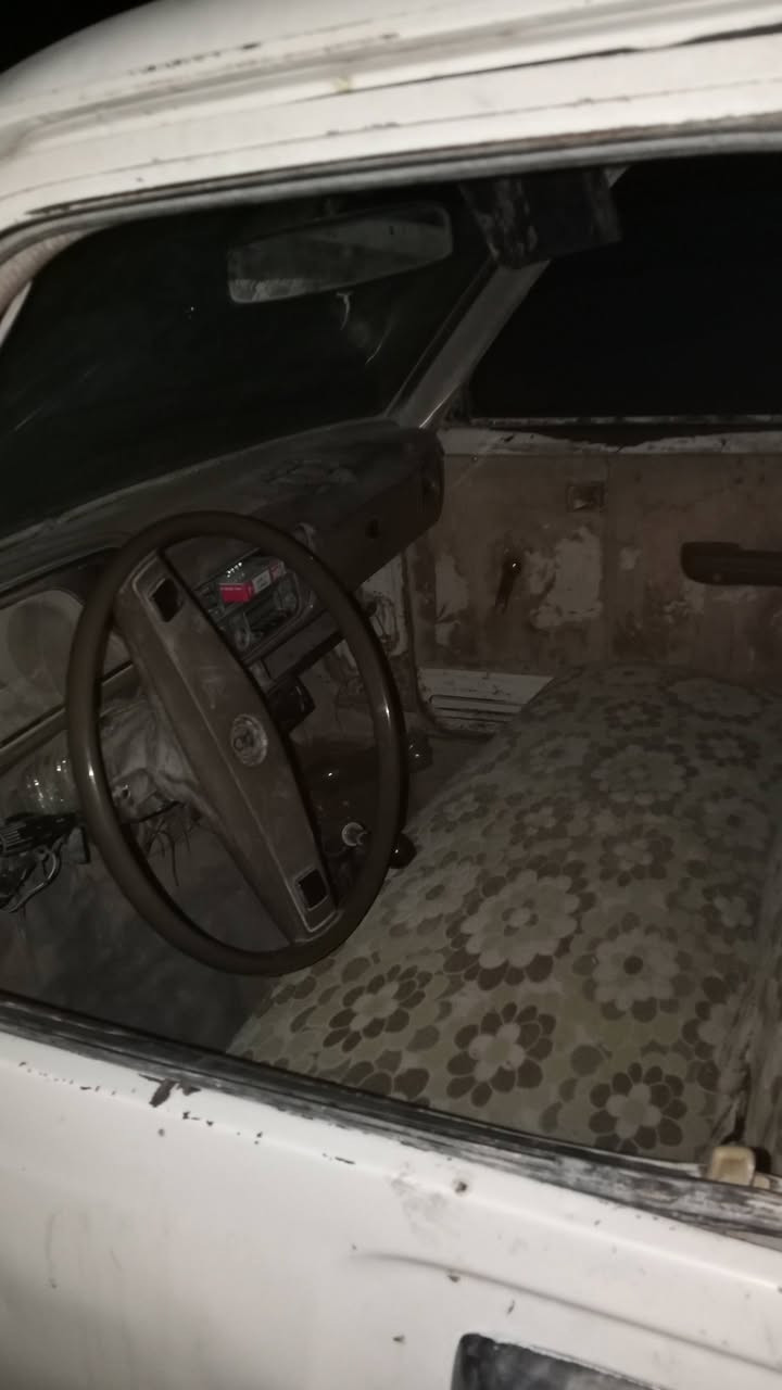 سياره البيع موديل 89/هاذا رقمي  ***********
