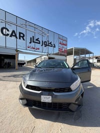 فورتي موديل 24  ماشيه 44 الف  السعر 128  للاستفسار  07760040409