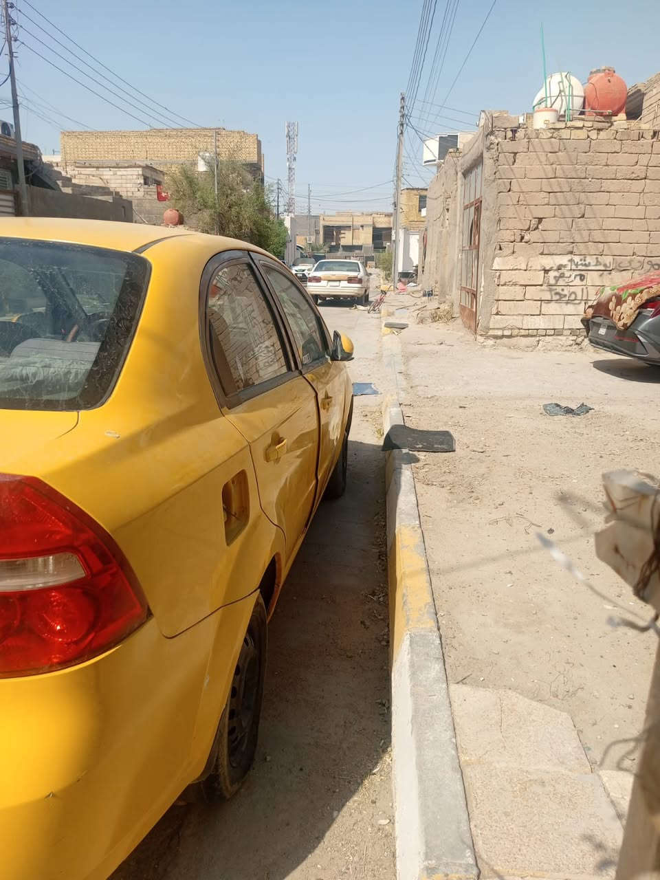 افيو موديل 8خليجي تبريد محرك وكير عادي جاهز رقم بابل مشروع وطني مالكه حاضر للبصمه هيأه مطلوبه 200تنزل من سعر 35 مكان السياره سماوه *********** بيع او مراوس

