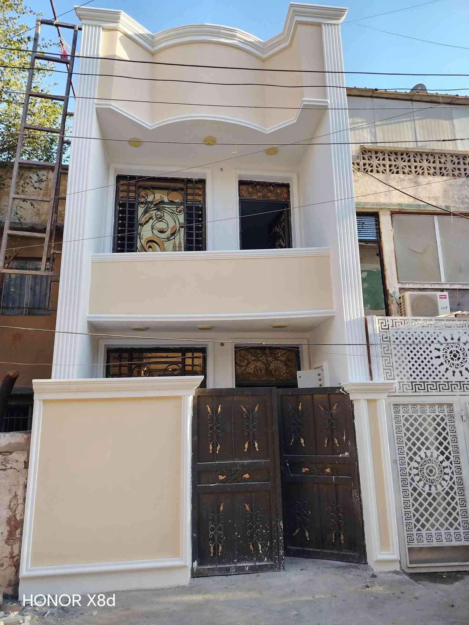 خلف مصري متفرغ شغل ناعم وخشن داخلي وخارجي شغل درجه اولى***********

نص مكتوب في الصور:
- ***********
- ***********
- HONOR X8d