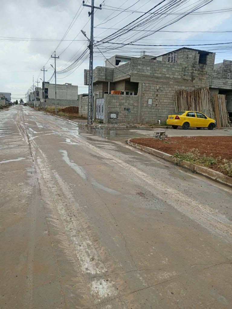 قطعة أرض ١٠٠متر   ركن مربع راس فرع شارعها 15 خلف محطة المشاعل عبور السايدين ٣٠
رقم القطعة ٣١٦٢ 
خدمات كامل
ماء وكهرب وتبليط
وبيها بير موازي
للاستفسار الاتصال على الرقم
***********
*********** موصل, نينوى
