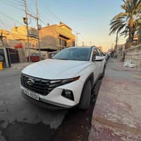 توسان  امريكي حادثها طلقات ثنين 22 ماشية 170 k  فول مواصفات صندوق كهرب...