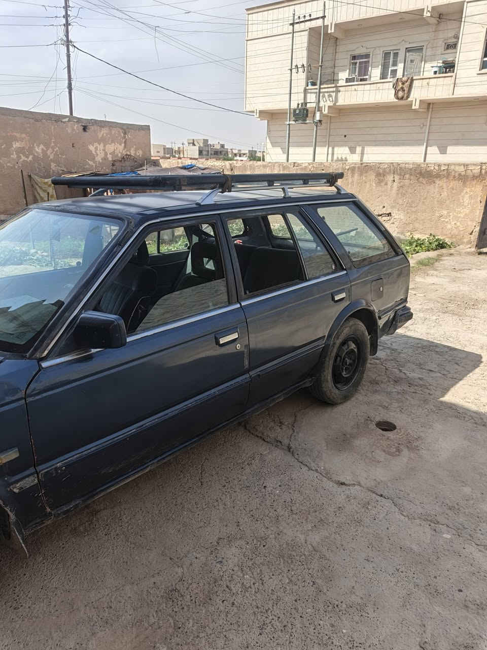 نيسان لوريا • ١٩٩٣ • رقم ديالى