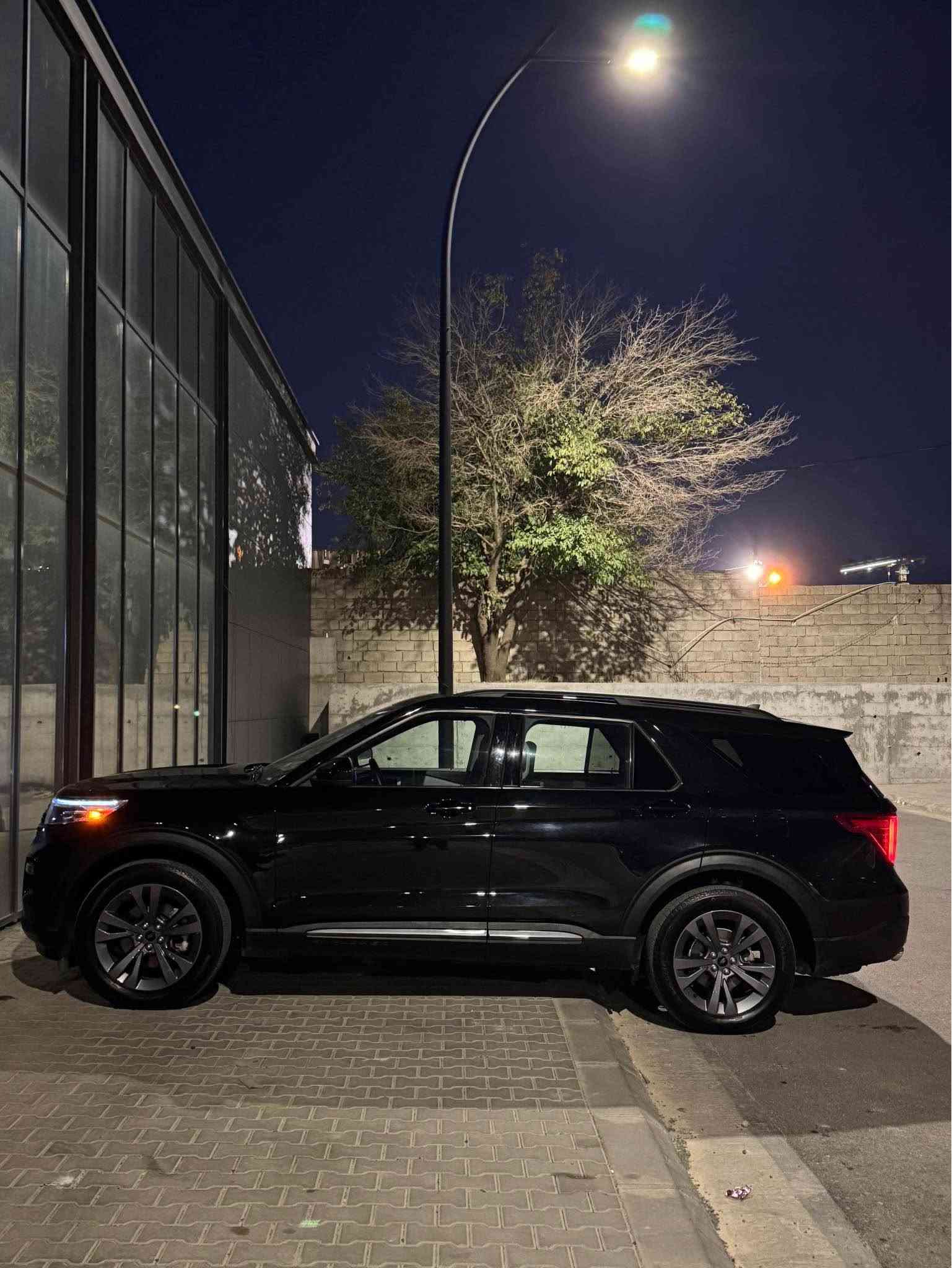FORD EXPLORER 2024 XLT PLUS

فۆرد ئێکسپلۆرەر ٢٠٢٤ فوول مواسەفات

یەک پارچە بۆیاخ بێ ناوگرتن - ئێرباگ کامل بیلادە - زۆر جوان و نموونە - 10 هەزار مایل ڕۆشتووە - فوول مواسەفاتە پانۆراما و دەبڵ ئەکسل - گێڕ و مەکینە و کارەبایات بە شەرت - ڕەقەم سلێمانی تەحویل و غرامە بە شەرت

1FMSK8DH1RGA1*********** 3591
***********

فورد إكسبلورر 2024 — فول مواصفات

قطعة واحدة صبغ، بدون دخول.
إيرباغ كامل بلاد.
حالة جميلة جداً ونظيفة ونموذجية.
ماشية فقط 10 آلاف ميل.
فول مواصفات، بانوراما ودبل أكسل.
القير والمكينة والكهربائيات على الشرط.
رقم سليمانية، التحويل والغرامة على الشرط.

1FMSK8DH1RGA1***********٣٥٩١
*********** السليمانية, العراق
