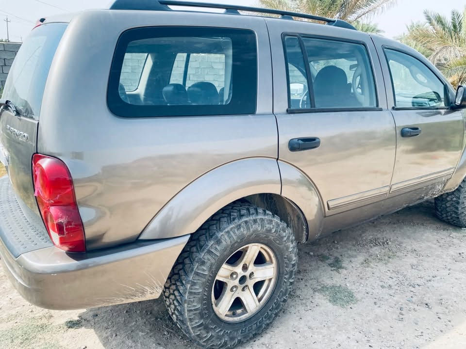 مكينة ٤٧٠٠ • V8 • التاجي
