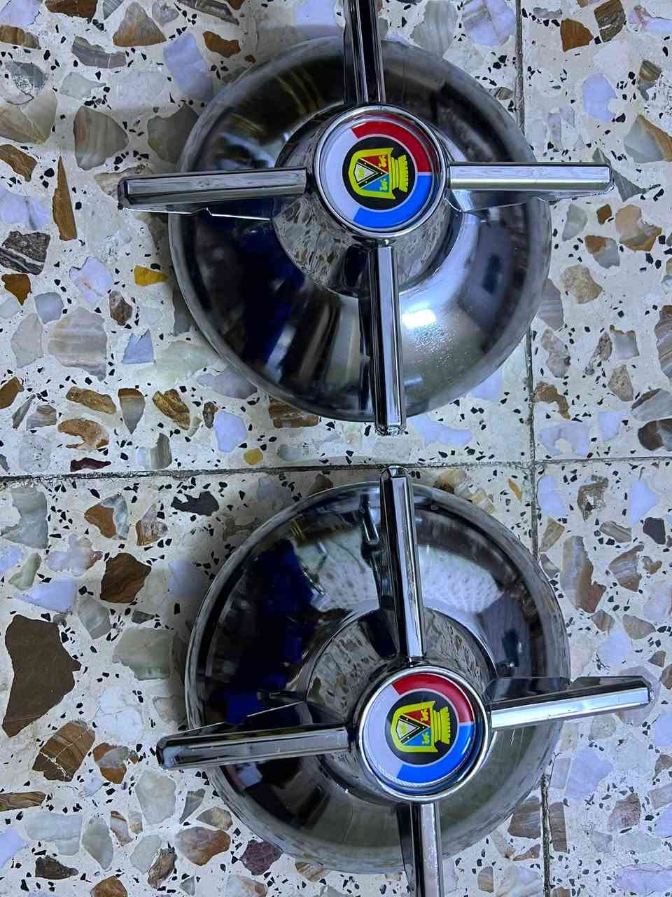 سلام عليكم عندي كبات مال ستوته للبيع مثل ما موضح بل صور نصافه 90 بل 100 رايدهن بعسر 100 وبيهن مجال مكاني بغداد ام الكبر والغزلان رقم ***********
