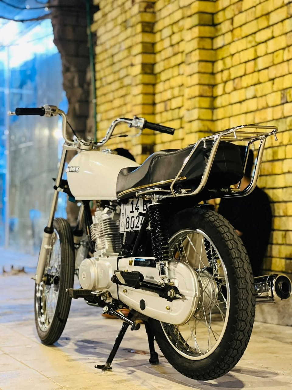 دراجهه نامه بلاد شاصي مديل 19 رقم وسنويه بصرة تعميره كله جديد صار له 3اشهر من معمرهه المكينه 19 البلاد صبانه ما حاط عليه الشراي يجي خاص  ***********  لا تنتصل فقط مراسله
