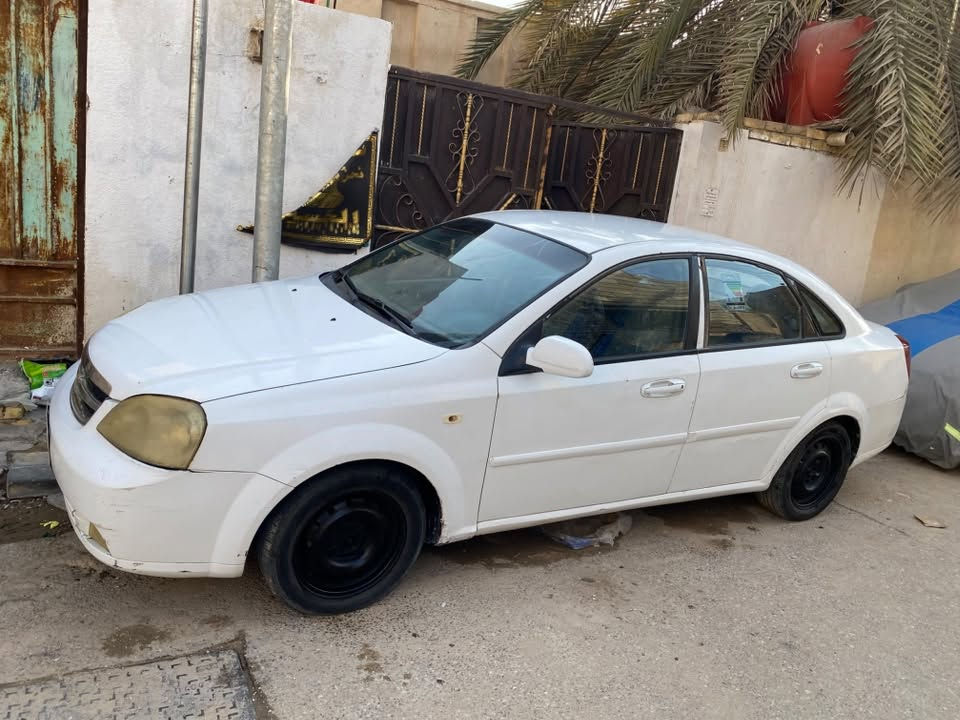 السلام عليكم.. اوبترا 2011 نضيفة للبيع  بأسمي مداور ثاني يوم ..مكانها ناصرية صالحية السعر ٥٦ وبيها مجال ..للتواصل  ***********
