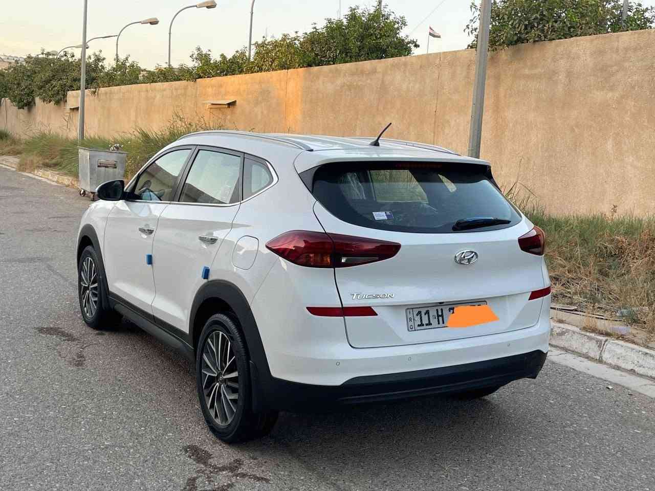 مساء الخير توسان موديل 2019 خليجي وكاله الكاصد  فول مواصفات 1عل 1 خمس عدسات مكفوله كفاله عامه مكينه 2000 دوش مكينه وكير وحداديه مكفوله كفاله عامه كلشي مكفول بيه سياره ممشاهه جدا قليل 53 Km سياره من اكلك مكفوله مكفوله من كلشي  كله علا وضع شركه وسونار كدامكم تكدو منه اليوم مسوي جديد سعره 178 وبيه مجال جدا قليل لان سياره والله مال بيت ومامتعوبه ابد والله للاتصال ***********
 ملاحضه انتبه عل سونار يله تتصل اخويه الغالي
