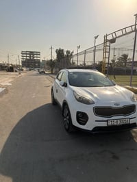سبورتج مديل ١٩ خليجي السياره مكفوله بيه بس بارد بخافت البيبان الخلفيه ...