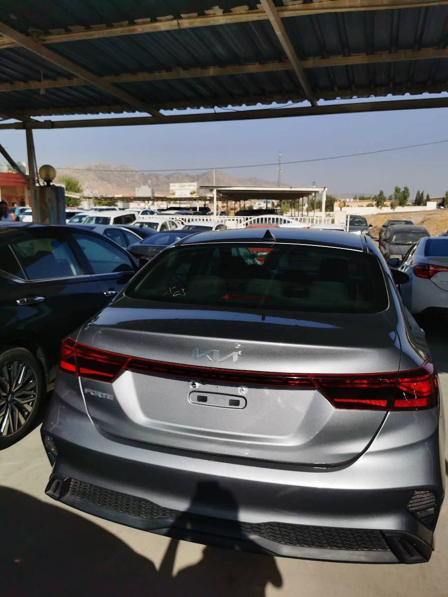 كيا فورتي موديل 2024  

شاشة
كاميرة 
رادار
تحكم ستيرن
تحديد سرعة
و بيها بعد هواي مواصفات

ملاحظة : جملغ صبغ  و باب سايق تبديل شركة 
امامي و خلفي كبس
بدون دواخل
بدون ايرباك 
سعر : 140

مكان : عقرة 
*********** واتساب اكر, نينوى
