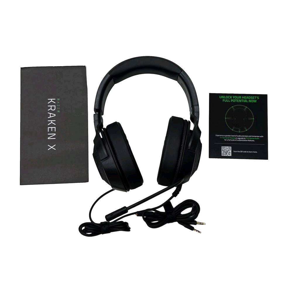 🎧🔥 Razer Kraken X – خفة ما تحس فيها وصوت يخليك وسط اللعبة!

صوت محيطي 7.1 🎯، ميكروفون واضح 💬، ووسائد أذن مريحة 👓

متوافقة مع كل أجهزتك 📱💻🎮

استعد للغوص في تجربة لعب لا تُنسى!

سماعة رأس فائقة الخفة مصممة لجلسات الألعاب الطويلة والمريحة.

تتميز بتصميم خفيف الوزن للغاية بوزن 230 جرامًا فقط مع وسائد أذن من إسفنج الذاكرة لتمنح راحة مثالية أثناء اللعب لساعات دون إحساس بالثقل.

توفر تقنية الصوت المحيطي 7.1 تجربة صوتية غامرة مع تحديد موضعي دقيق للأصوات، للتعرف على اتجاهات الخصوم بدقة أثناء اللعب.

مزودة بمحركات صوتية مقاس 40 مم مضبوطة حسب الطلب لتقديم صوت قوي وواضح مع جهير عميق وغامر يمنح تجربة صوت واقعية ومفعمة بالتفاصيل.

يأتي الميكروفون القلبي الشكل القابل للطي بتصميم مرن قادر على عزل الضوضاء المحيطة من الخلف والجوانب، ليمنح صوتًا واضحًا في التواصل داخل الألعاب أو أثناء المحادثات.

تحتوي على قنوات مخفية مخصصة للنظارات تعمل على تقليل الضغط حول العينين وتوفير راحة إضافية لمستخدمي النظارات.

عصابة رأس قابلة للتعديل مع وسائد أذن بيضاوية الشكل تضمن ملاءمة مثالية ومتانة عالية مع الاستخدام اليومي المستمر.

اتصال تناظري 3.5 مم متوافق مع الكمبيوتر، بلاي ستيشن 4، نينتندو سويتش، إكس بوكس ون™، والهواتف الذكية.

مصممة بعناية لتجمع بين الراحة، الأداء العالي، والجودة الفائقة التي تشتهر بها RAZER.

للاستمتاع بتجربة ألعاب واقعية وغامرة مع Razer Kraken X – الخفة التي لا تُشعر، والصوت الذي لا يُنسى.

​✨ للطلب أو الاستفسار:
تواصل معنا عبر الرسائل الخاصة (DM) 📩
أو عبر حساباتنا (إنستغرام، فيسبوك، تيك توك): @shopsonyiq
📱 واتساب: ***********
​💰 السعر: [40 الف 
🚚 التوصيل: مجاني لجميع محافظات العراق 🇮🇶