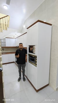 كاونتر المنيوم • محشى خشب • حسب الطلب