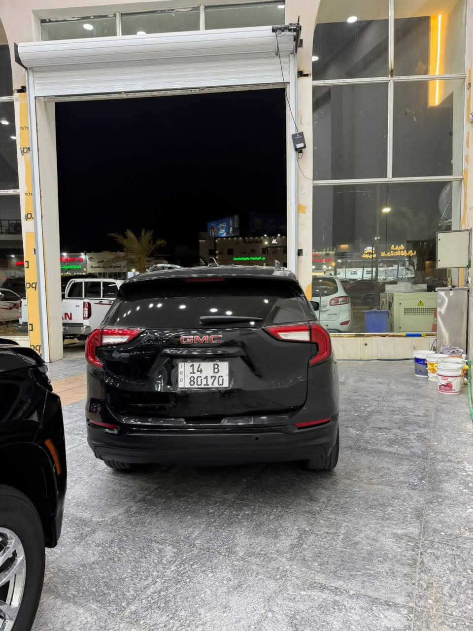 GMC تيران جمسي 2023 وارد امريكي فول موصفات جاهزه للاخير رقم بصره بسمي  تحويل وكاله جاهز  حادثها جاملغ وبنيد  باقي كفاله عامه لا شاصي ولا لغد  كله كفاله   مكانها البصره  عليها ضلال  ماشيه70 الف كيلو  محرك  كير تبريد كفاله  محرك تيربو  تخم تاير كله جديد سعرها 166$   وبيها  مجال  للشراي مراوس عادي  *********** /***********

