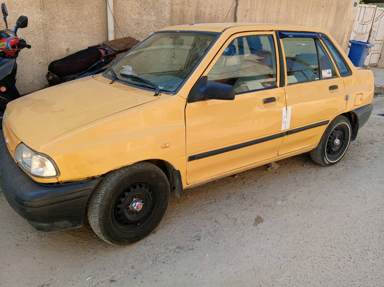 سيارة سايبا موديل 11رقم بغداد دولي نفخ المرغوب مصغرة هيئة وغرامه هزه جديده باسمي تحويل ثاني يوم مكينه مال برايد رقمي ***********
منوطقة/محافظة السيارة وين بالضبط؟ حتى المشتري يعرف يجي يشوفها.: 
بغداد سبع ابكار 
الميكانيك والشاصي شلون وضعهم؟ بيها أي مشاكل بالمكينة، القير، الحرارة، أو تحتاج تصليح قريب؟: 
خير من الله 
المكيف والكهربائيات شغالة زين لو بيها شغلات ناقصة/معطلة؟: 
الكمبريسر عاطل
بالسعر أكو مجال بسيط لو ثابت، وتفضلون البيع نقداً لو تقبلون مراجعة/بدل؟: 
بيها مجال 