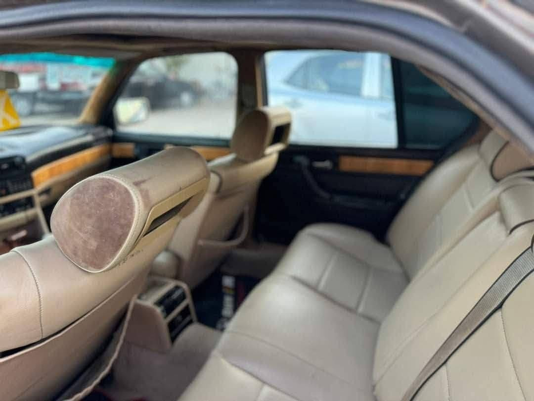 BMW للبيع
بي ام دبليو 730i مديل 1991 اصل
رقم بغداد سنويه للـ27
محرك و گير كفاله
گير اوتو
كشنات كهرباء
تبريد ثلـج
تحويل ثاني يوم شرط
السعر 52 وبيها مجال
مكان السياره كربلاء
للتواصل : ***********
