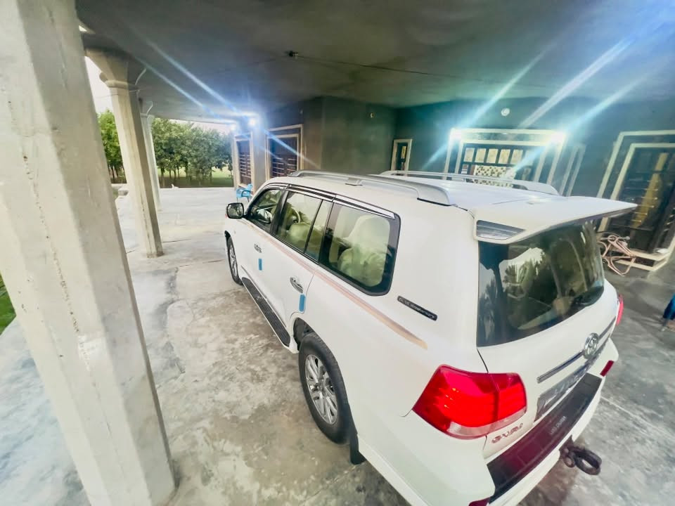 لاندكروز ساز • ٢٠١١ • رقم بغداد