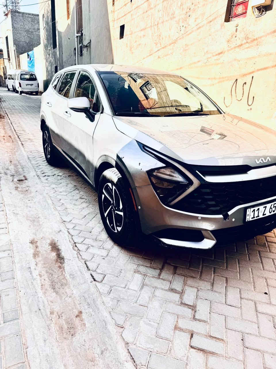 سبورتج هايبرد محرك 1600 تيربو
حادث خلفي بدون ايرباك مواصفات نص  
محرك مفتوح للبيع امر مراوس موديل اقل 
مكانها بغداد المعامل 
السعر 165 وبيهه مجال 
***********
