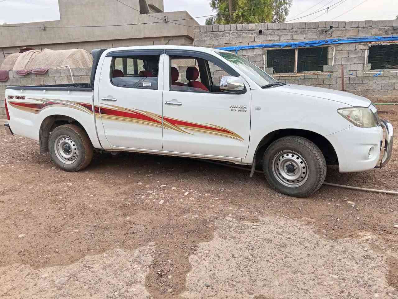 هايلوكس • ٢٠١١ • لوحة سعودية