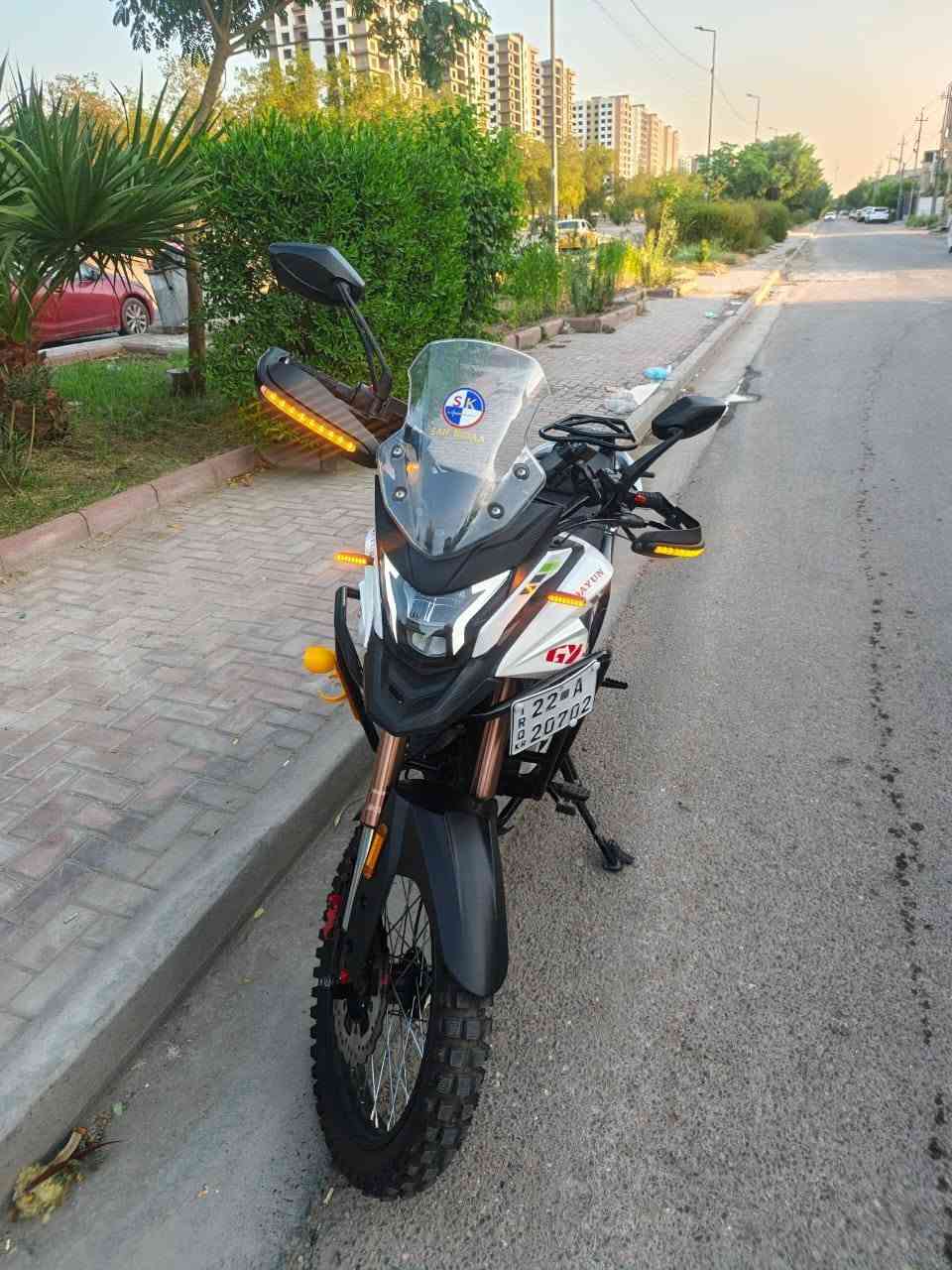 السلام عليكم
للبيع دراجة دايوان ادفنجر 300 cc موديل 2026 لون أبيض رقمها اربيل باسمي ماشية الف دراجة كفالة عامة سعرها 3 ملايين 500
العنوان بغداد الغزالية
رقم تليفوني ***********
