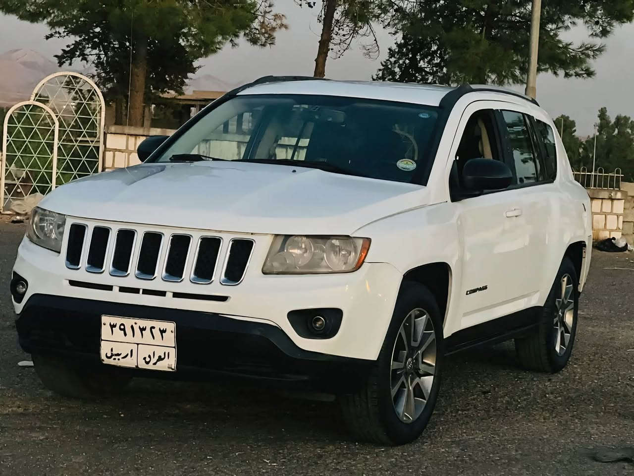 Jeep compas 2017
بەشەرتی گێڕو مەکینە یەک دوپارچەی هەیە هەتا بڵێی خاوێنە 
***********
Admin❤️❤️
