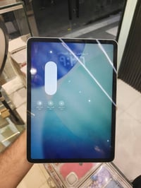 ايباد ١١ m2 • ١٢٨ جيجا • كفاله عامه