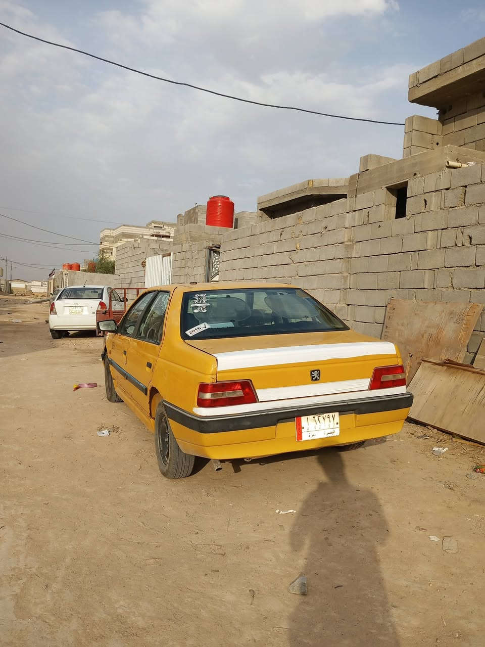 بيجو 405مديل 2016  سنويه 2029 راعيهه موجود . لسياره يرادلهه عينه وصينيه والدبه مال العمبار تعبانه
 سعر 23وبيهه مجال
(***********)
