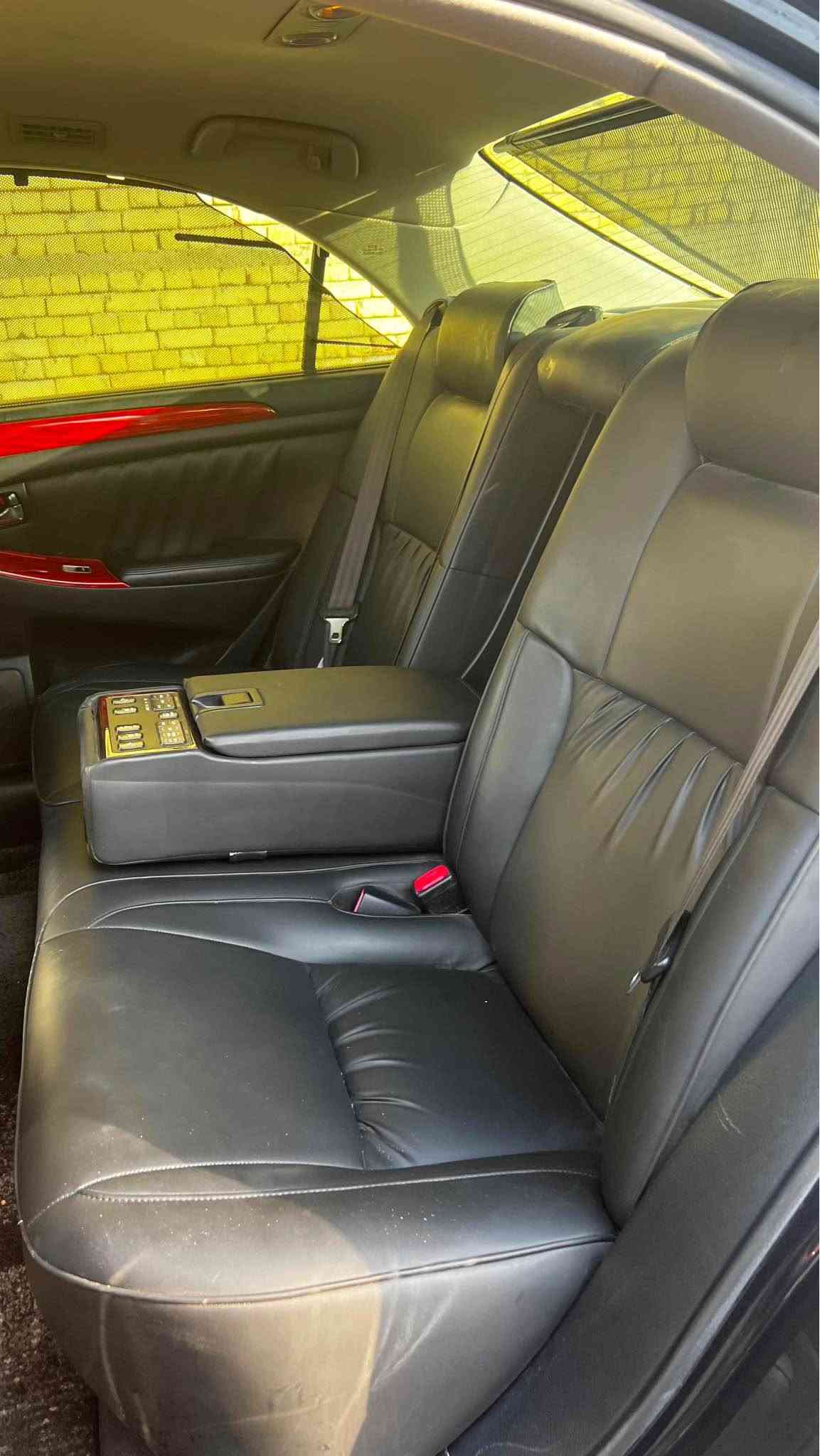 TOYOTA CROWN MAJESTA

للبيع تيوتا ماجستا.

رقم بصره مزاد شرط المداور ثاني يوم

السياره فول مواصفات 5 دكم
  
✅ محركها V8 الحجم 4300.

✅ كشنات جلدvip تتفئة ومساج  

✅ تبريد امامي خلفي3قطع.✅

✅ 3قطع بردات خلفيه.

✅ اربع كشنات كهرباء.

✅ 3برده خلفيه وجانبيه كهرباء اصليه.

✅ 5بصمات ابواب+بصمة تشغيل+ صندوك شفط 

✅ كشنات خزن ميموري.

✅ كامره خلفيه 

✅ ثلاجة

✅ مري ترحيب عند الاقتراب.

✅ ستيرن كهربائي

✅ مري كهرباء.
{لون نيلي}
✅ تحكم ستيرن+كروز تثبيت سرعه.

✅ جنطه جكات كهرباء شفط.

✅ سياره مال جناي 
:مشط ايسر بلاد
سيارة اي بي اس مامحور
 وباقي المواصفات المعروفه لل5دكم.

والسياره جاهزه على اخر حبايه.

العنوان البصرة زبير
***********

السعر160وبيهة مجال الزبير, البصرة
