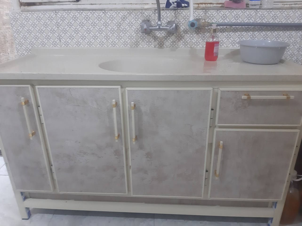 كاونتر كامل ثلاث قطع.كاونتر وملحق وسينك جديد لوك ***********
