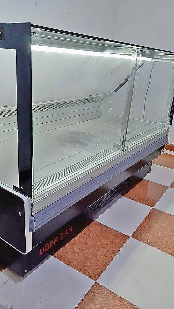 عارضه لحم 🍖 فرش او طرشي او مقبلات اجبان طول ٢م عرض متر تركي الاصلي يكور الزان ***********
