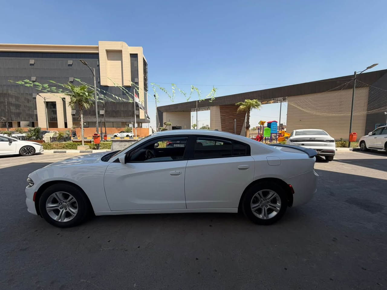 للبيع 
دوج جارجر وارد امريكي موديل 2022 sxt ماشيه 40 الف ميل حقيقي  6 سلندر مكينه 3600 السياره بدون ايرباك صور الحادث موجوده مع المنشور تبديل جاملغ امامي فقط الباقي بارد رقم بغداد الجديد باسمي 
❤️رقم مميز ❤️
بصمه تشغيل وابواب
تشغيل عن بعد
لايت زينون زرع تحكم عن طريق الموبايل 
حساس خلفي وكاميرا خلفيه 
فول تحكم ستيرن
كشن كهرباء 
قطعتين تبريد
السعر 218 وبيها مجال رقمي *********** مكاني بغداد
