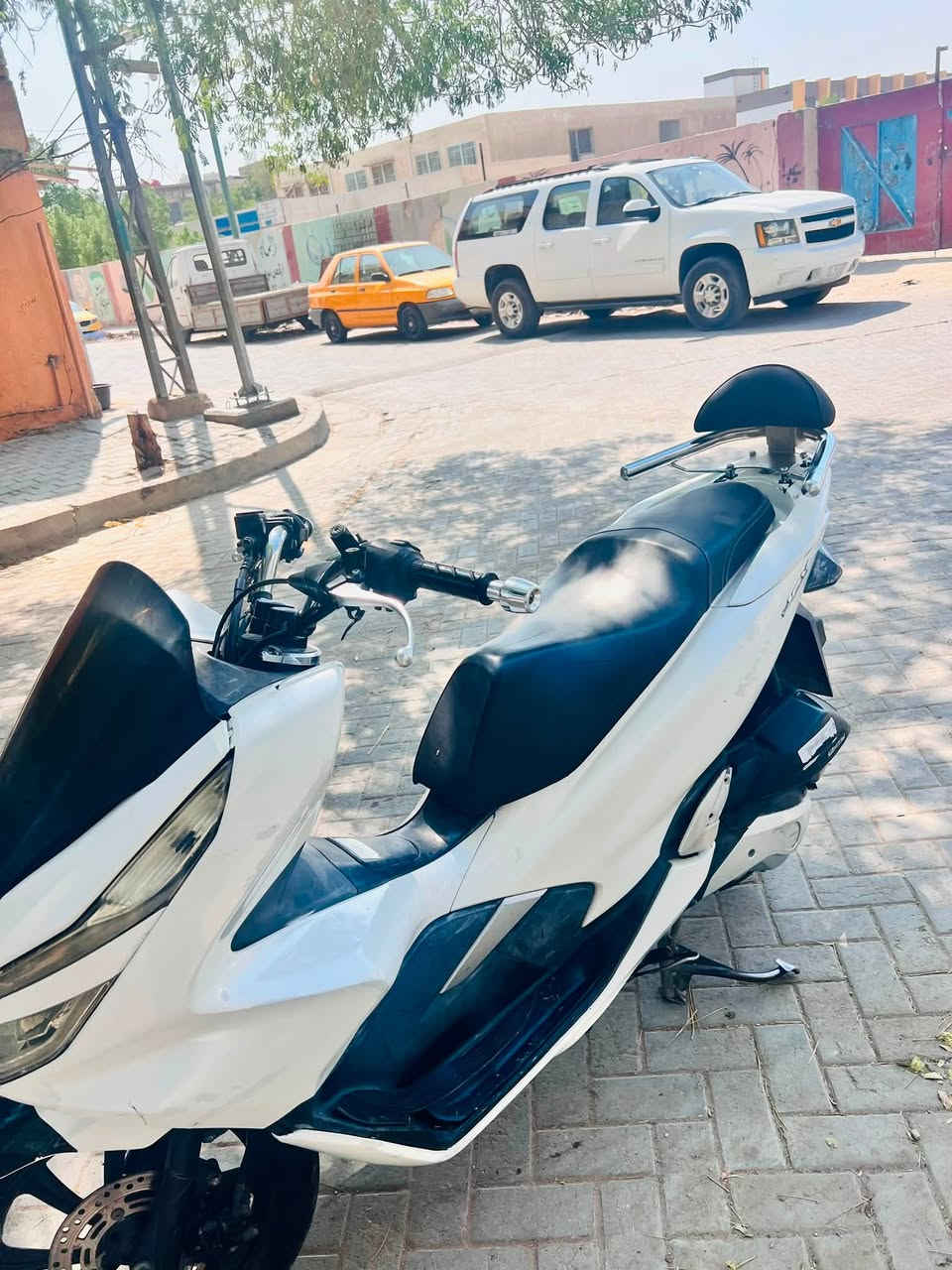 السلام عليكم دراجة pcx للبيع جيل الثالث ياباني بصمة الدرجة نضيفة وحلوة مكينة ناعمة كفرات بلادية للسعر خاص او رقمي ***********
