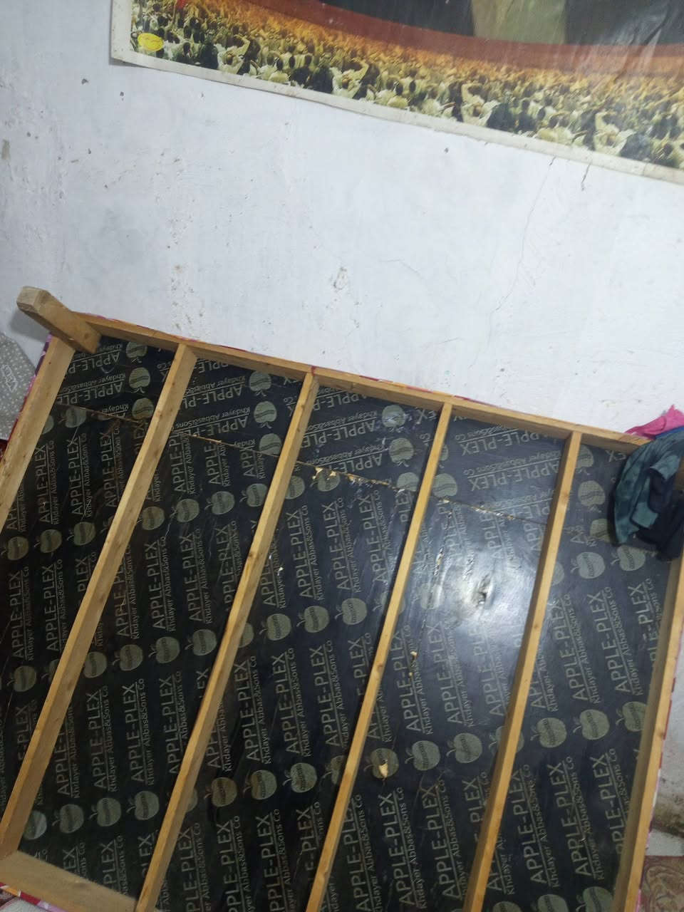 سلام عليكم غرفه البيع جاهزه وجديده
مع مندر مال جربايه سعر 900 الف وبيه مجال قليل
الستفسار علئ هاذا الرقم ***********
