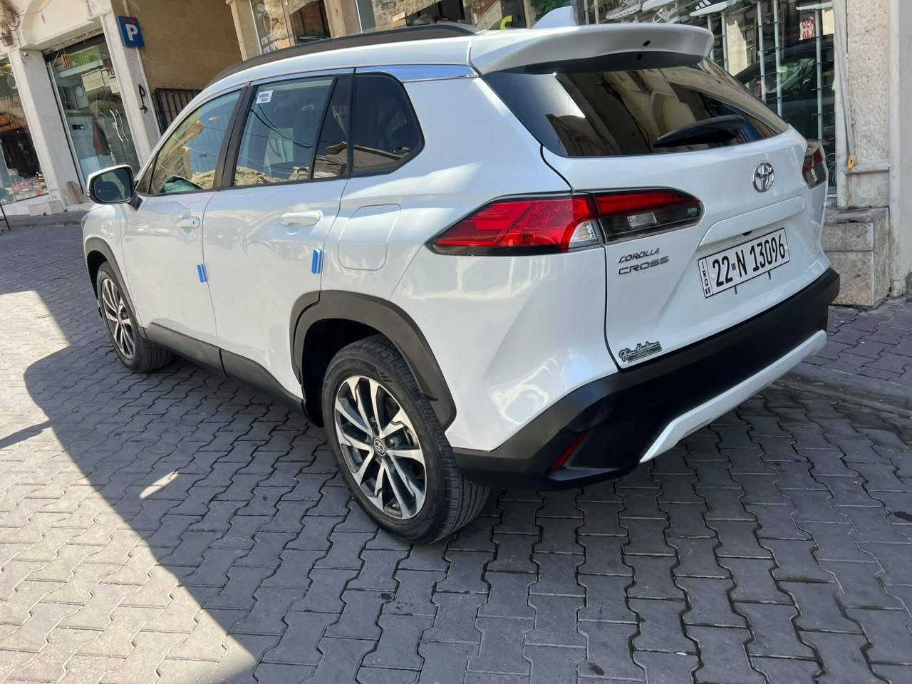 كرولا كروز أمريكي موديل 2022 مواصفات XLE فول بدون سلايت بيه 3 قطعه صبغ جملخ خلفي أو بابين  بدون داخل بدون ايرباك حجر رادار كولو بلادي ماشيه 39 ميل مكان سياره عقره تلفون *********** سعر 167 حادث مع رقم شاصي موجود بل صوره
