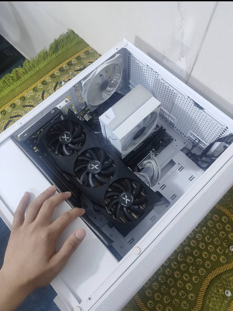 كرت rx6700xt 12g
للبيع - حرارة الكرت 72 و كارتونته موجوده
واتساب ***********
نسخه الxfx
السعر (470 الف ومجال بسيط)
