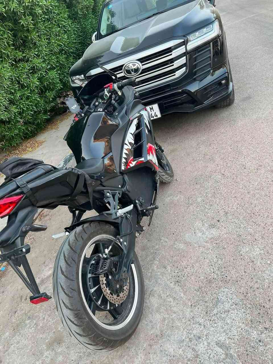 بطح شحن جديدة للبيع اخت جديدة ما ماشيه هواي عنوان بغداد السيدية ***********
