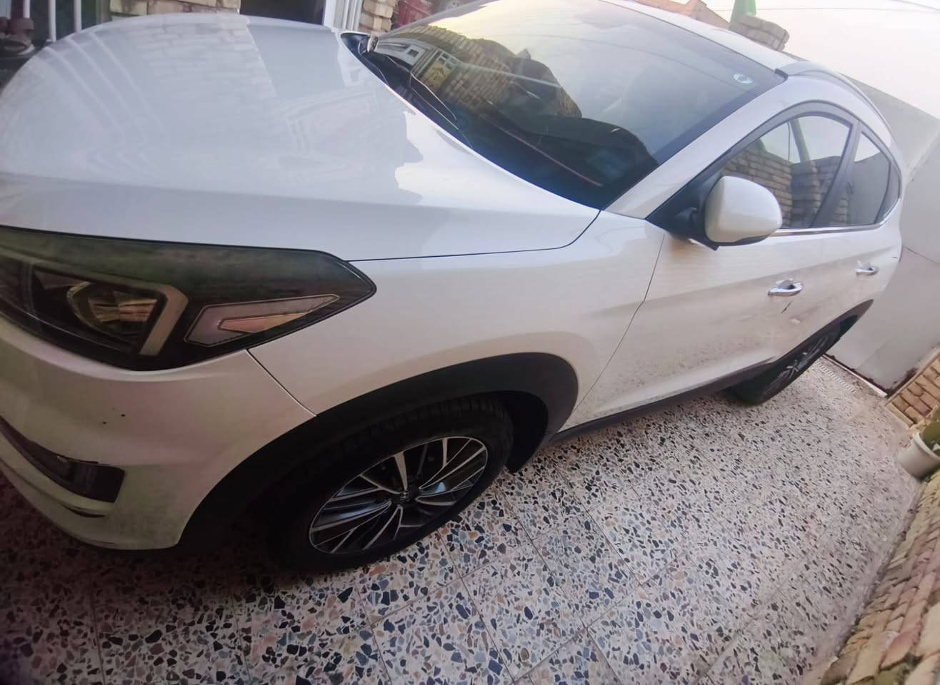 السلام عليكم سيارة توسان خليجي 

كفاله رقم بغداد باسمي 

تحويل ثاني يوم 

فول مواصفات 

موديل 2020

سعر 190 ورقه 

مكان سياره ميسان 

رقم راعي السياره 

***********
غير متواجد ع فيس

نص مكتوب في الصور:
- POCO X7 Pro 2026.02.10 17:15
- POCO X7 Pro 2026.02.10 17:11
- POCO X7 Pro 2026.02.10 17:13