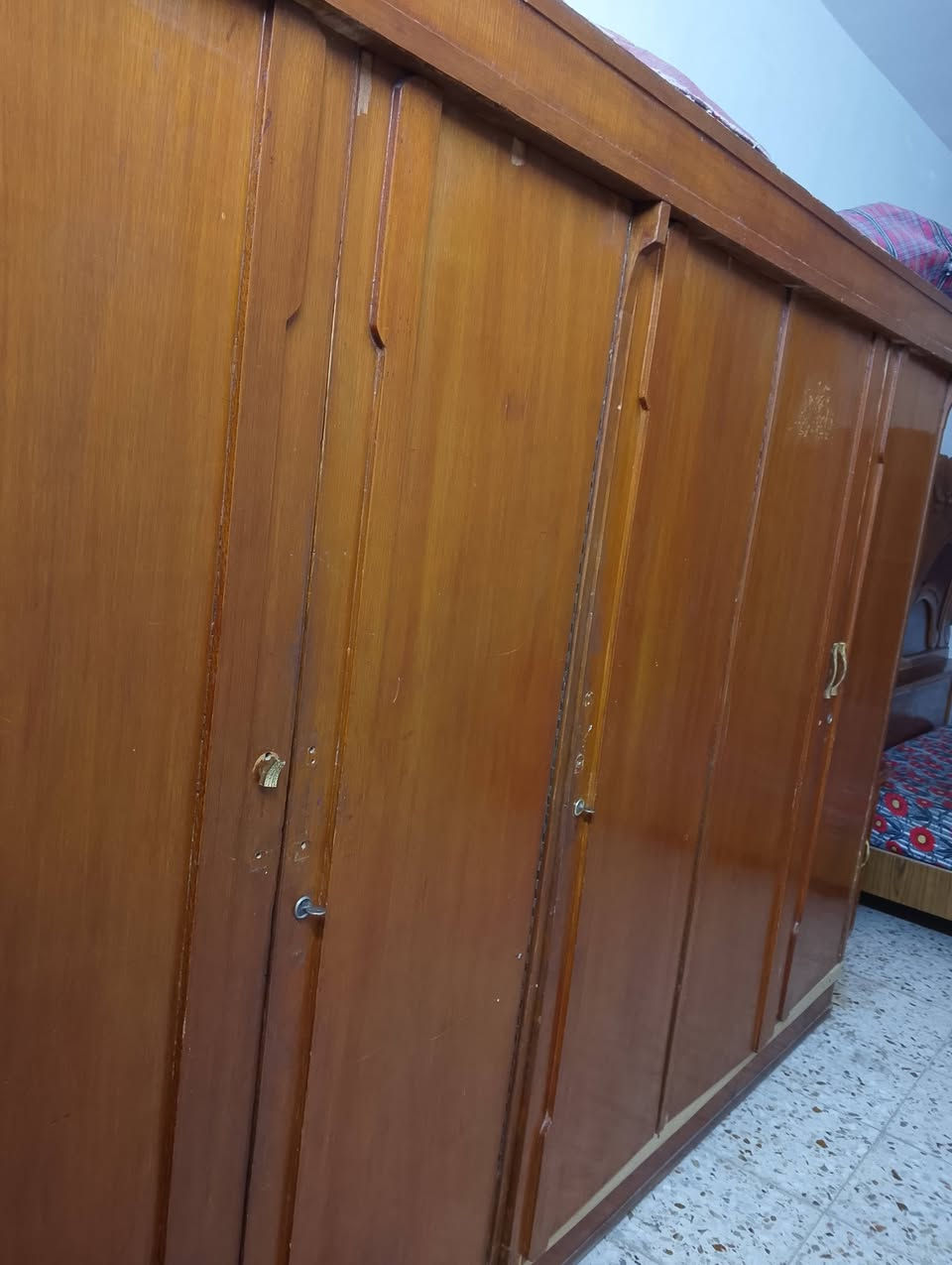 للبيع • ابي غريب • جنب سياج المطار