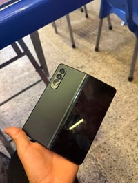 جالاكسي زد فولد 3 • ٢٥٦ • ما مفتوح